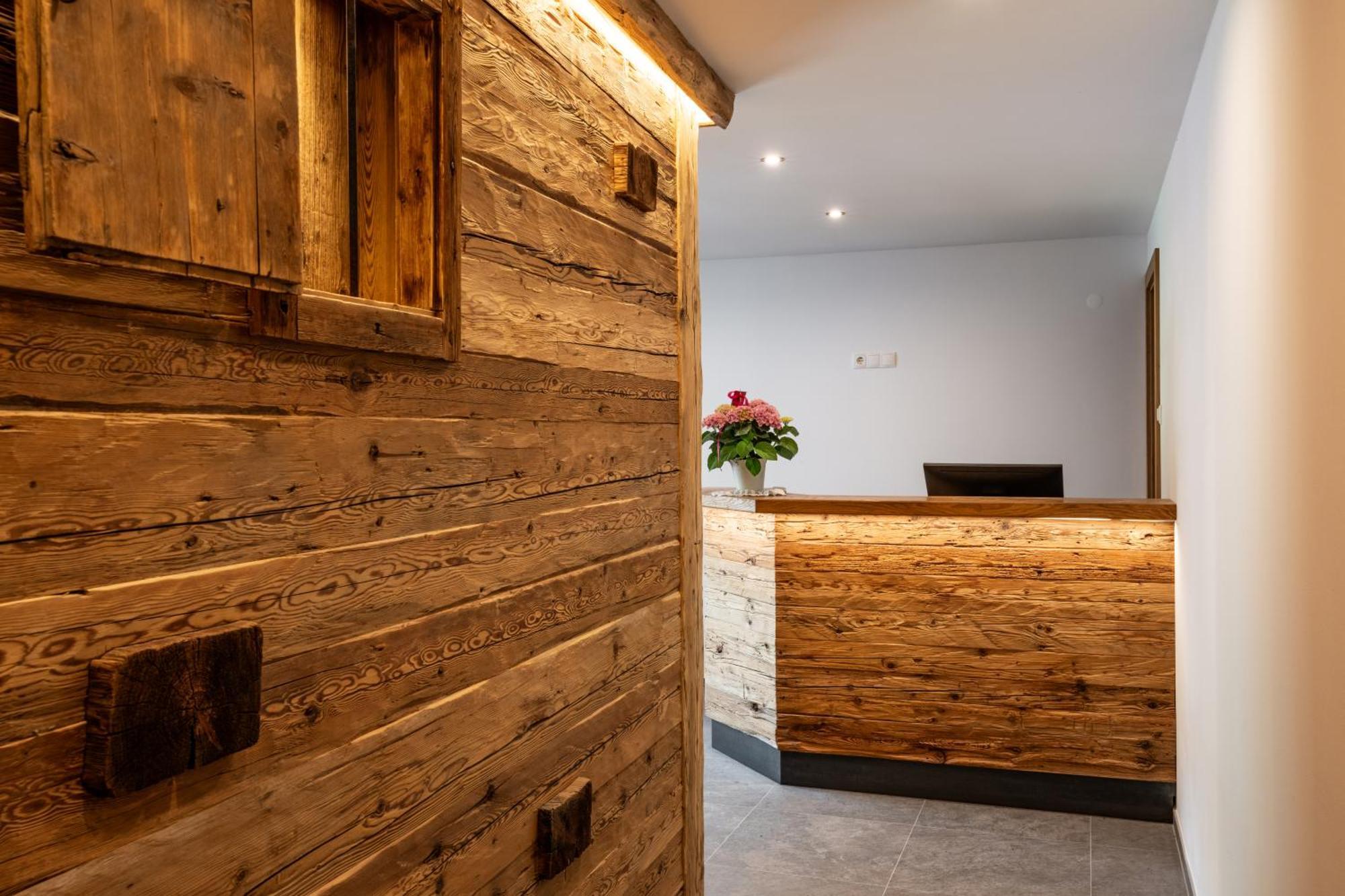 Kahnwirt Apartman Santa Maddalena in Casies Kültér fotó